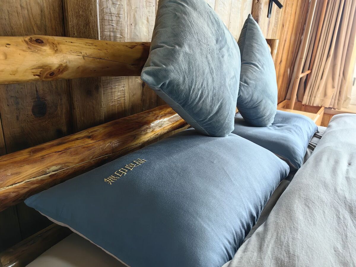 Water · Streamside Suite